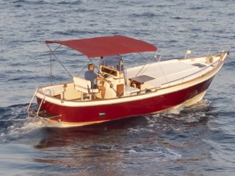 Alquiler de embarcaciones Dasamarine Altair 25 enCatania en Samboat