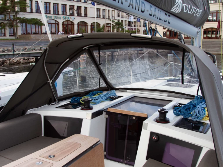 Alquiler de Velero, con o sin patrón Dufour Rostock