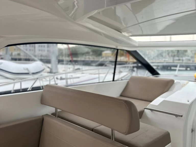 Lancha para alquilar Pula al mejor precio