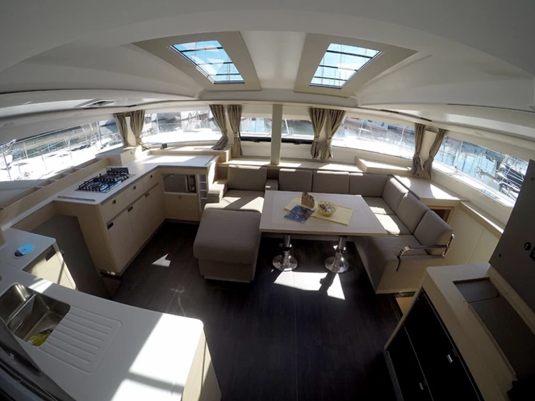 Alquiler de Fountaine Pajot Elba 45 en Šibenik