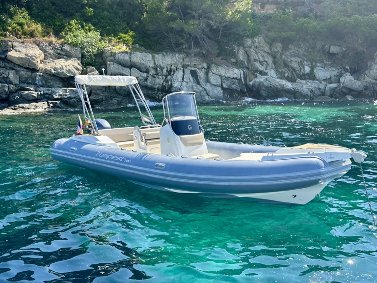 Capelli Tempest 700 de alquiler a Roses