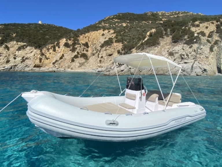 Alquiler Neumática en Villasimius - Italboats Predator 540