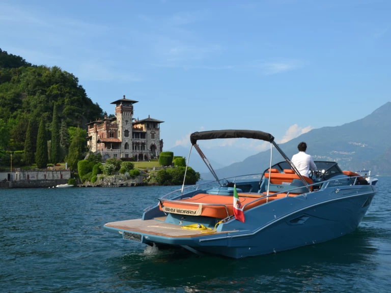 Alquiler de embarcaciones Cranchi E30 Endurance enMenaggio en Samboat