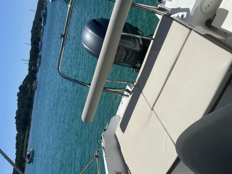 Alquiler de Lancha, con o sin patrón Bénéteau Hyères