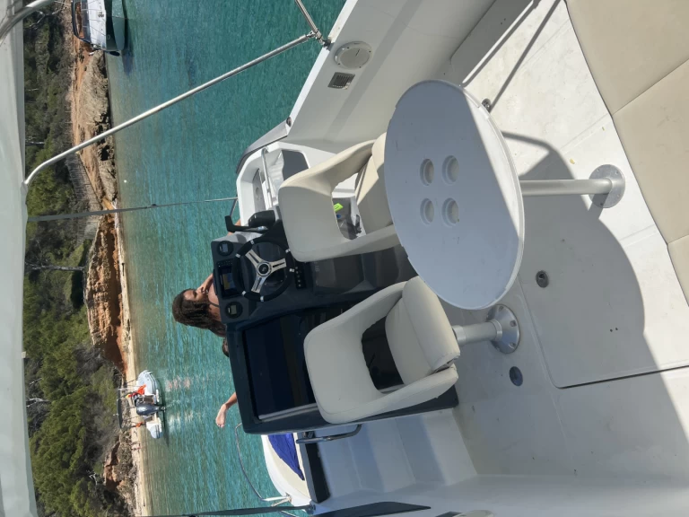 Alquiler Lancha Bénéteau con o sin  título de navegación