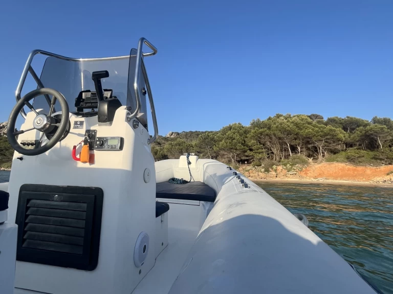 Alquiler de barcos Hyères barato de Tempest 626 Luxe