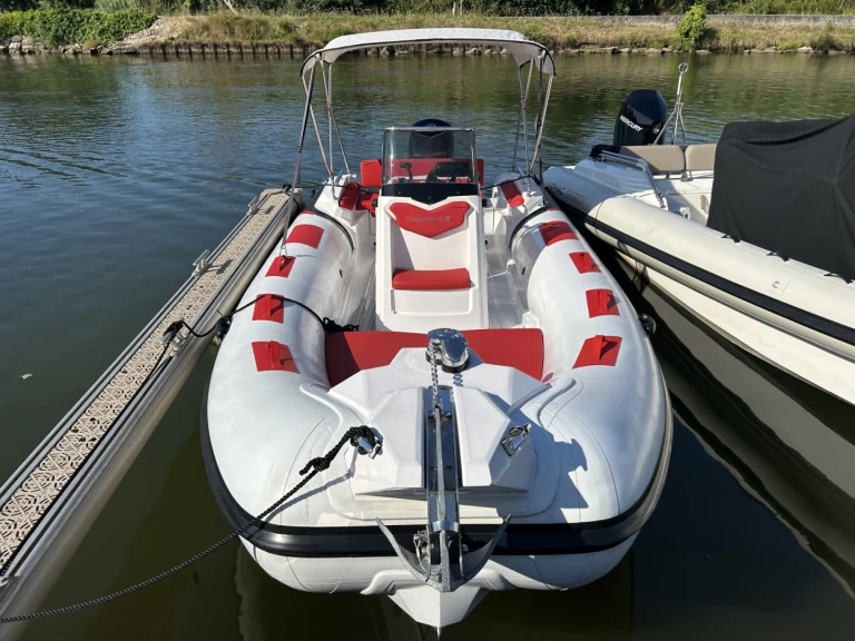 Alquiler de barcos Hyères barato de Cayman 21 Sport