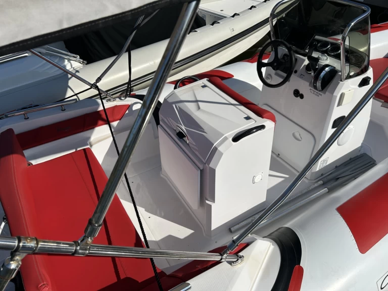 Neumática para alquilar Hyères al mejor precio