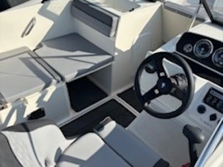 Alquiler de barcos Hyères barato de M19