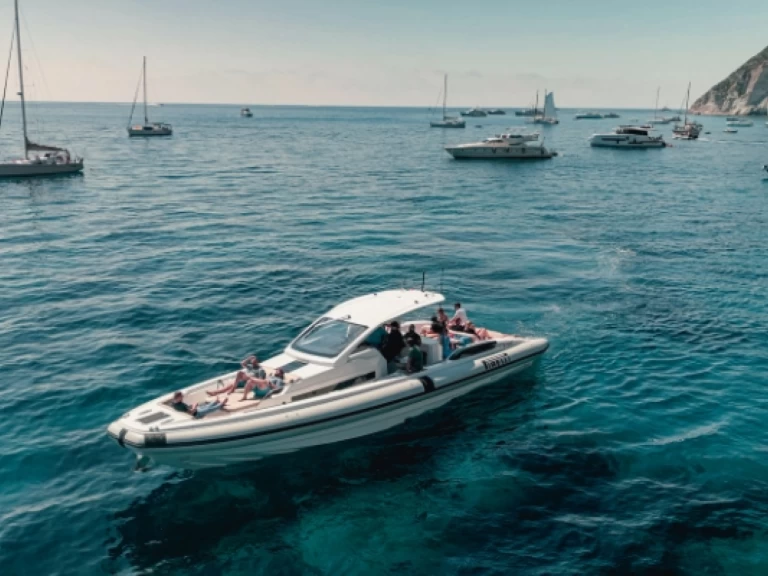 Alquiler de Neumática, con o sin patrón Pirelli Nápoles