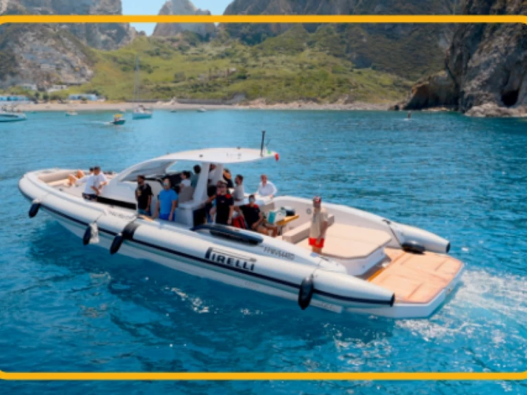 Alquiler Neumática en Nápoles - Pirelli 50 EFB