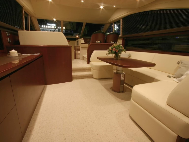 Princess Princess 54 de alquiler a Antibes