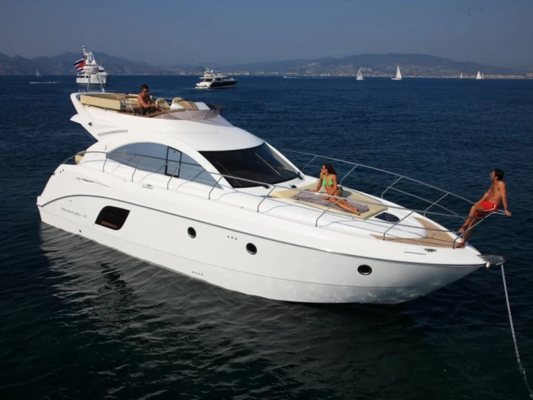 Bénéteau Monte Carlo 47 Fly de alquiler a Antibes