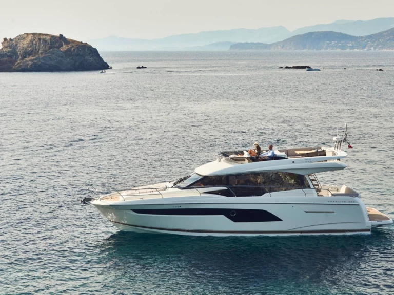 Jeanneau Prestige 520 Fly de alquiler a Porto-Vecchio
