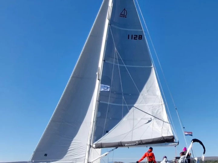 Alquiler Velero Dehler con o sin  título de navegación