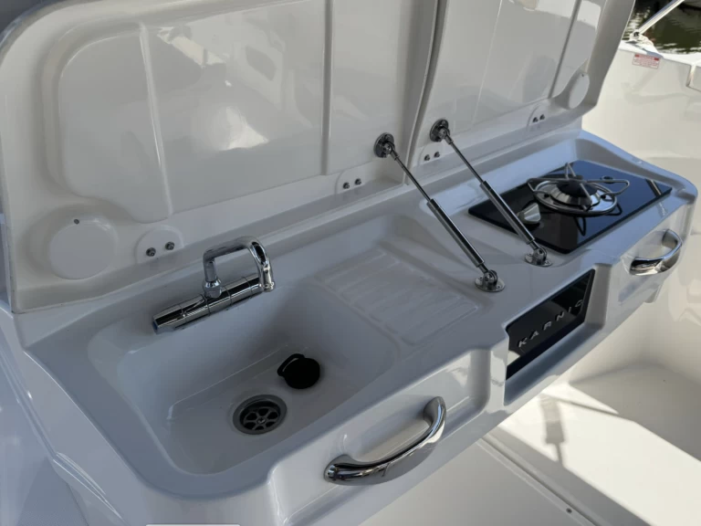 Lancha para alquilar Mandelieu-la-Napoule al mejor precio