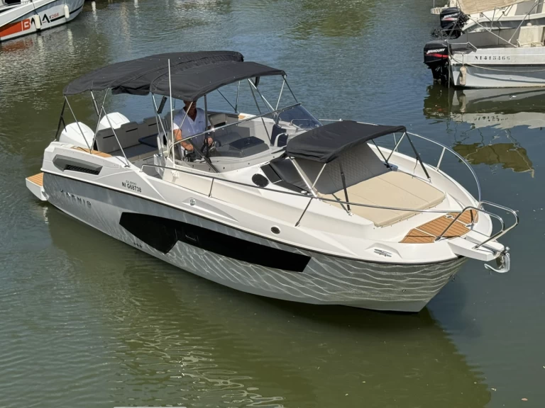 Karnic SL800 de alquiler a Mandelieu-la-Napoule