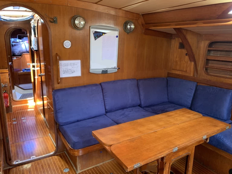 Alquiler de barcos Marsella barato de Swan 57