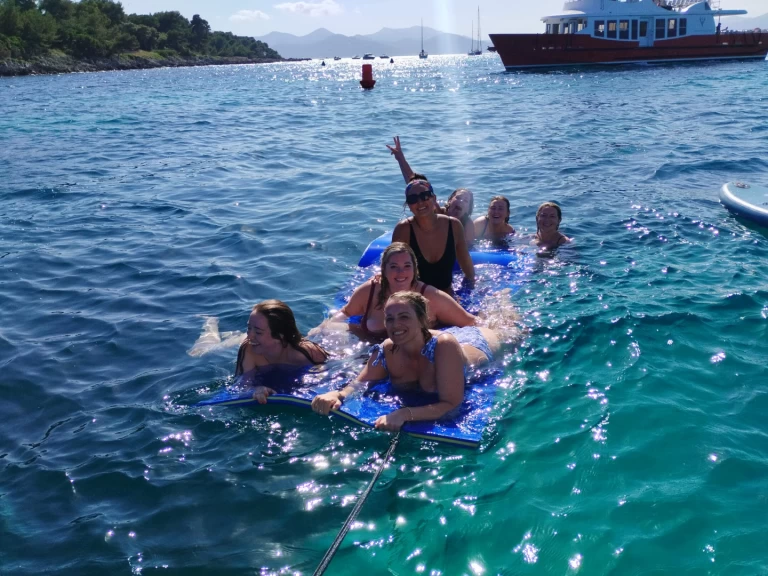 Alquiler de Lagoon Lagoon 40 en Cannes