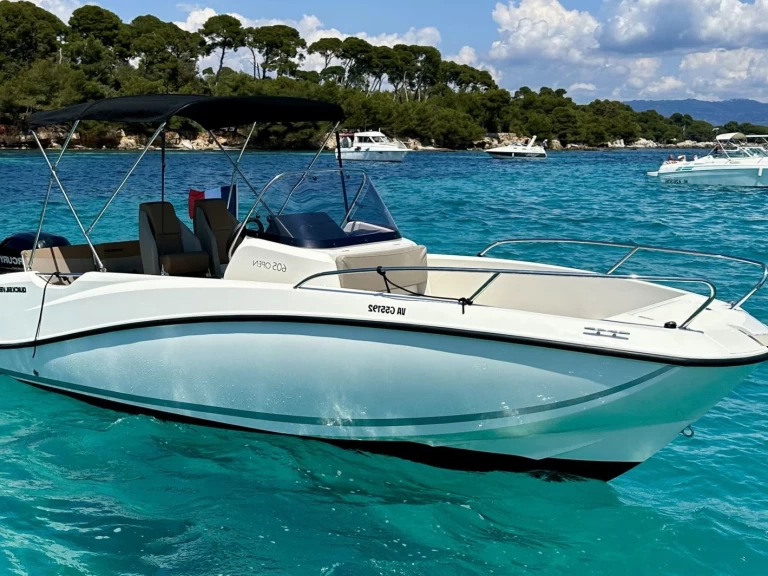 Alquiler de Quicksilver Activ 605 Open en Marsella