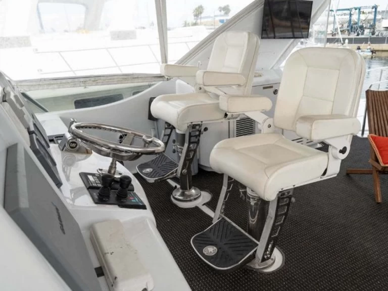 Custom 65 Motor Yacht de alquiler a Marina Del Rey