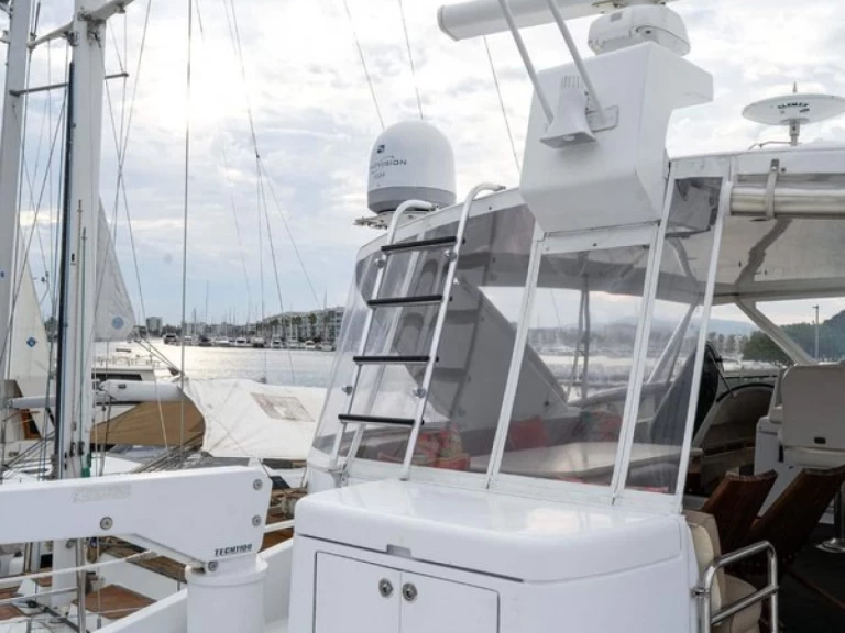 Alquiler de Custom 65 Motor Yacht en Marina Del Rey