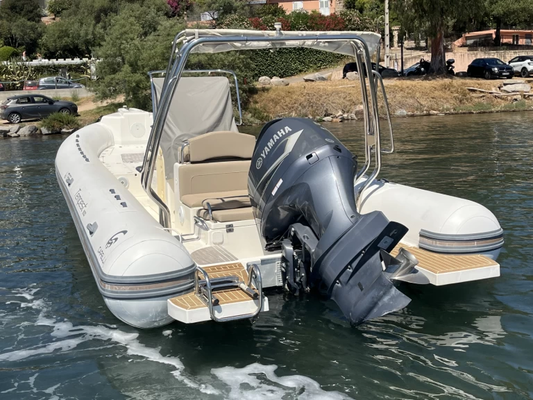 Capelli Tempest900 open  de alquiler a Porto-Vecchio
