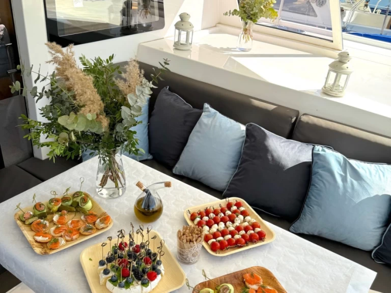 Alquiler de barcos Dénia barato de Nautitech 46 Fly