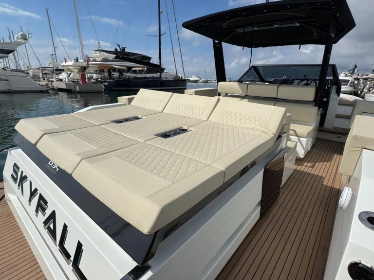 Alquiler de De Antonio D34 en Cannes