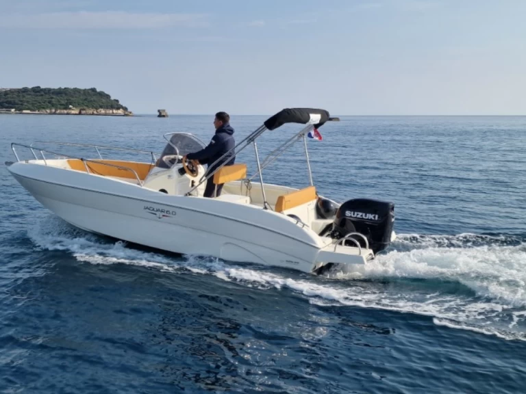 Alquiler de Prua al vento JAGUAR 6.0G en Pula