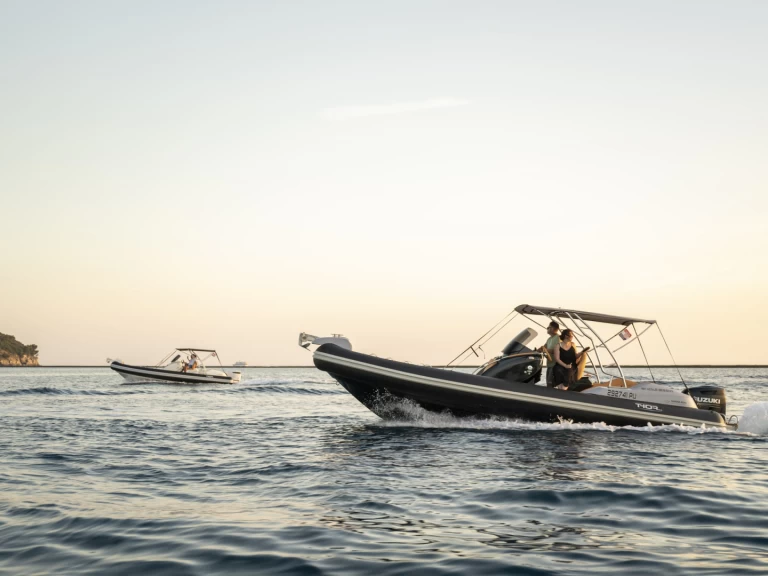 Alquiler de embarcaciones Prua al vento THOR 8.0 enPula en Samboat