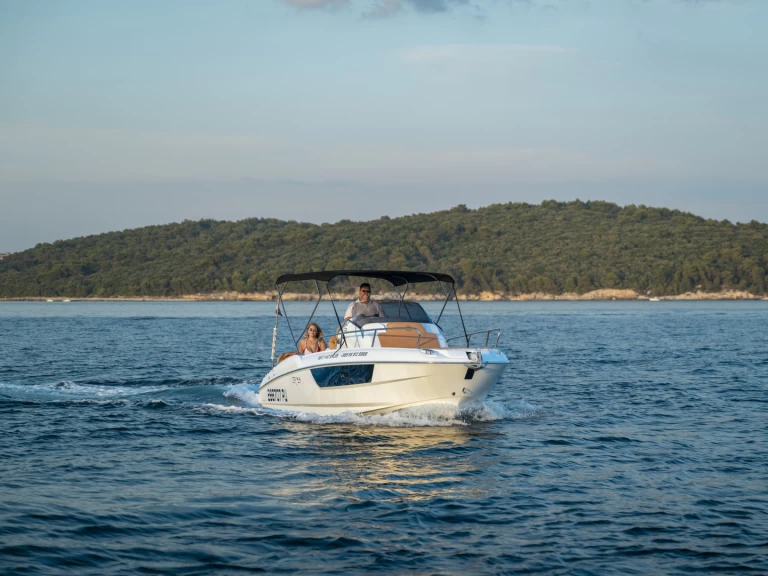 Alquiler de barcos Marina Polesana barato de 7.0WA