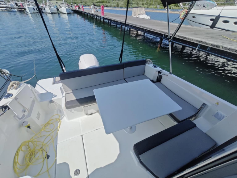 Alquiler de embarcaciones Jeanneau Merry Fisher 795 Series2 enPunat en Samboat