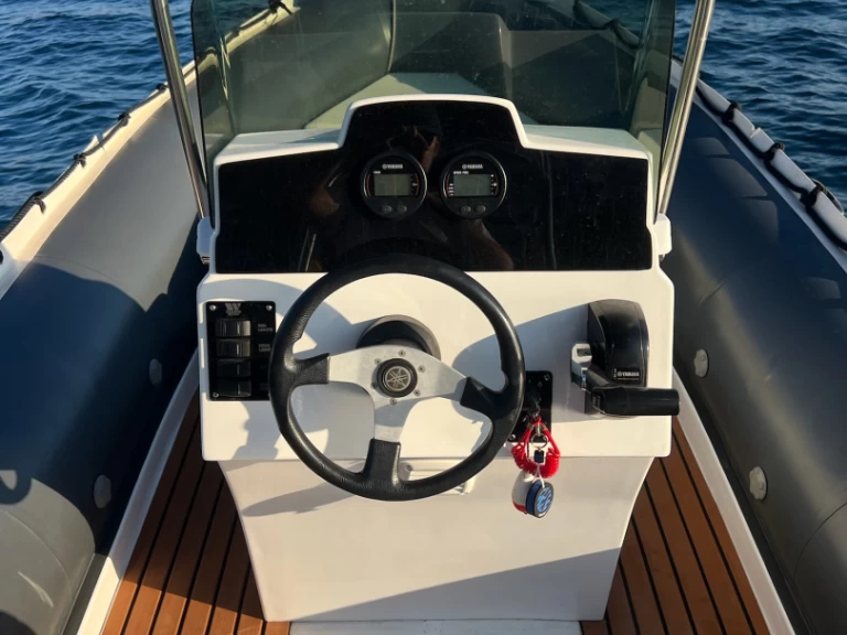 Alquiler de Joker Boat Master en Empuriabrava