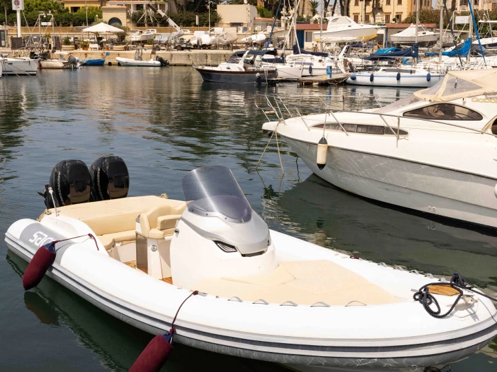 Alquiler de embarcaciones Sacs Strider 9 enMarsala en Samboat