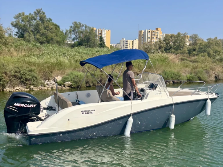 Alquiler de barcos Carnon-Plage barato de Activ 675 Sundeck