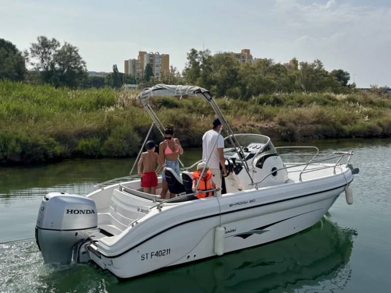 Alquiler de embarcaciones Ranieri Shadow 20 enCarnon-Plage en Samboat