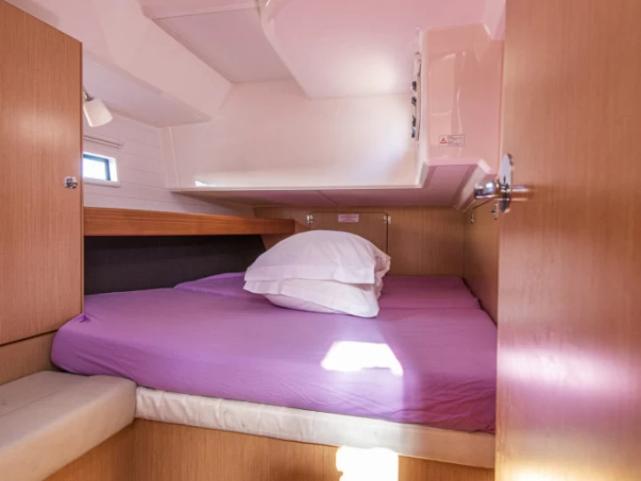 Alquiler de barcos San Vincenzo barato de Cruiser 46