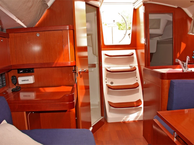 Velero para alquilar San Vincenzo al mejor precio