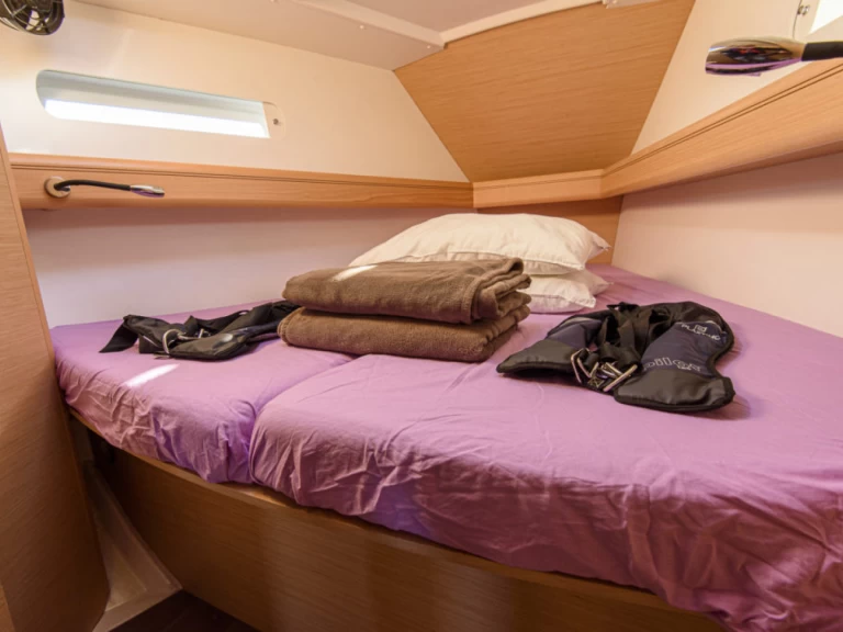 Alquiler Velero Jeanneau con o sin  título de navegación