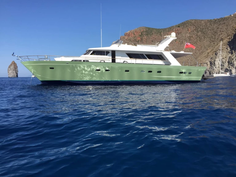 Cantieri Pegasus 80 de alquiler a Olbia