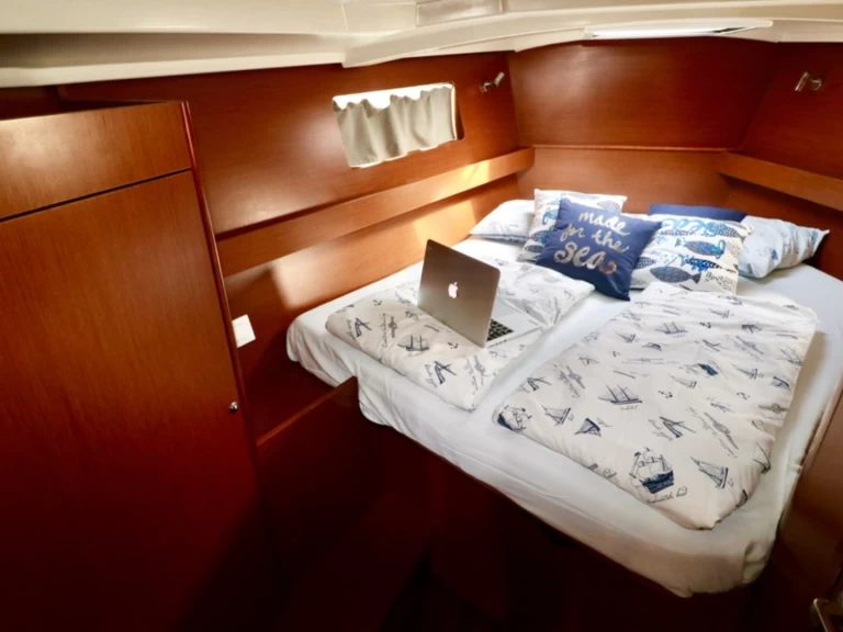 Alquiler Velero Bénéteau con o sin  título de navegación