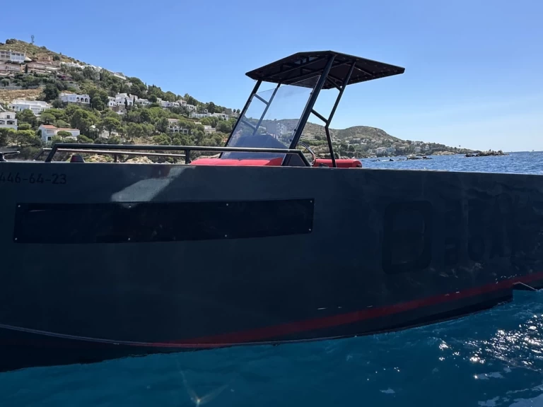 Alquiler de BravaBoats BA 75 en Roses