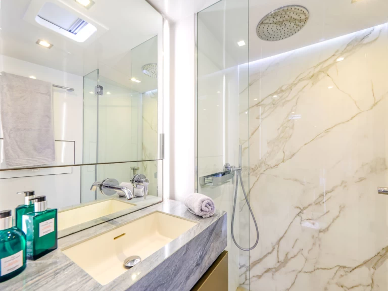 Alquiler de embarcaciones Sunreef Sunreef 80 enŠibenik en Samboat