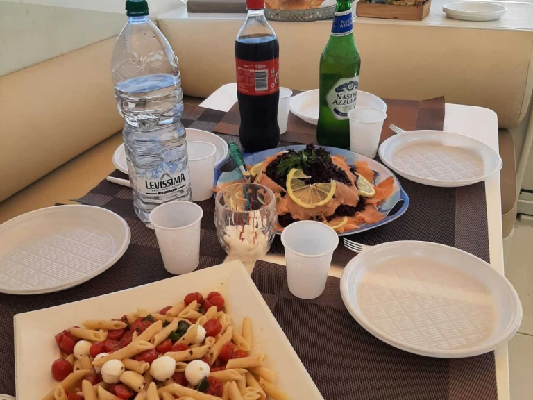 Alquiler de embarcaciones Ferretti Craft Open 42 enPalermo en Samboat