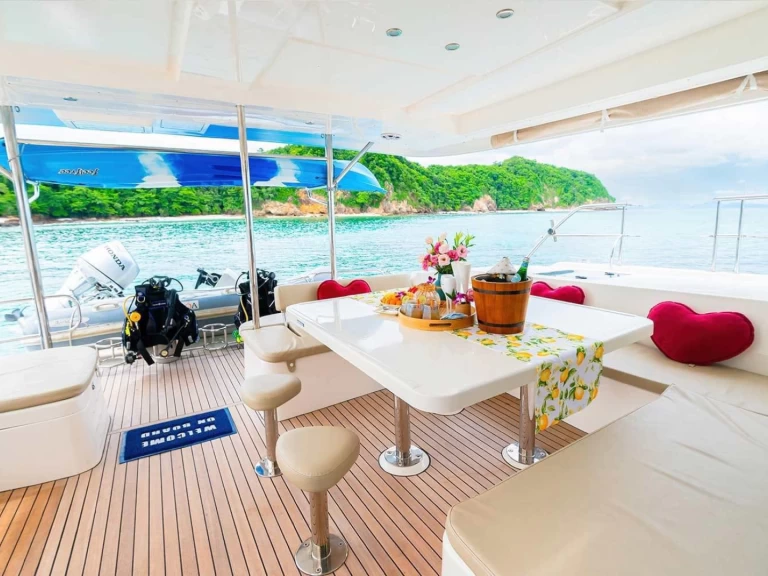 Alquiler de embarcaciones Leopard Leopard 51 Powercat enAo Chalong en Samboat