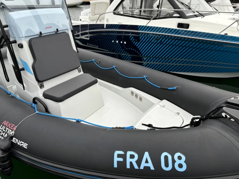 Alquiler de embarcaciones Zodiac ZODIAC PRO 6.5 enBrest en Samboat