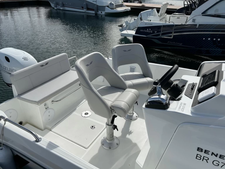 Alquiler de embarcaciones Bénéteau Flyer 6 SPACEdeck enPort du Moulin Blanc en Samboat