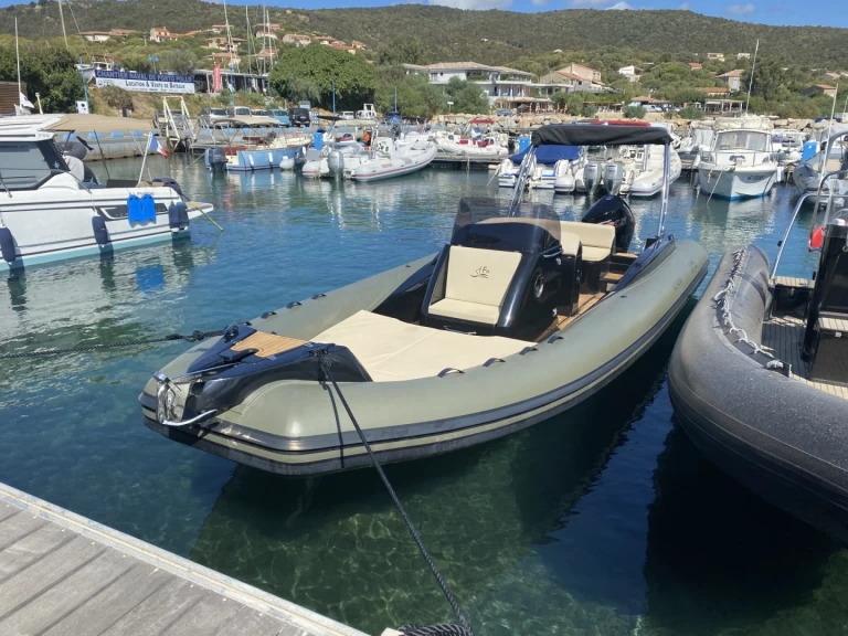 Alquiler Neumática en Porto Pollo - Fanale marine  ALTAGNA 800
