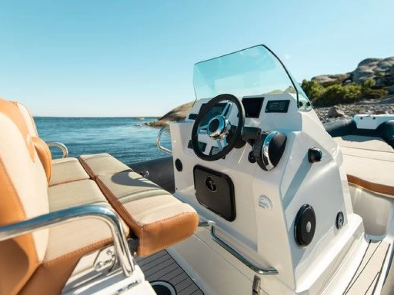 Alquiler de Zodiac ZODIAC MEDLINE 7.5 en Port-Haliguen